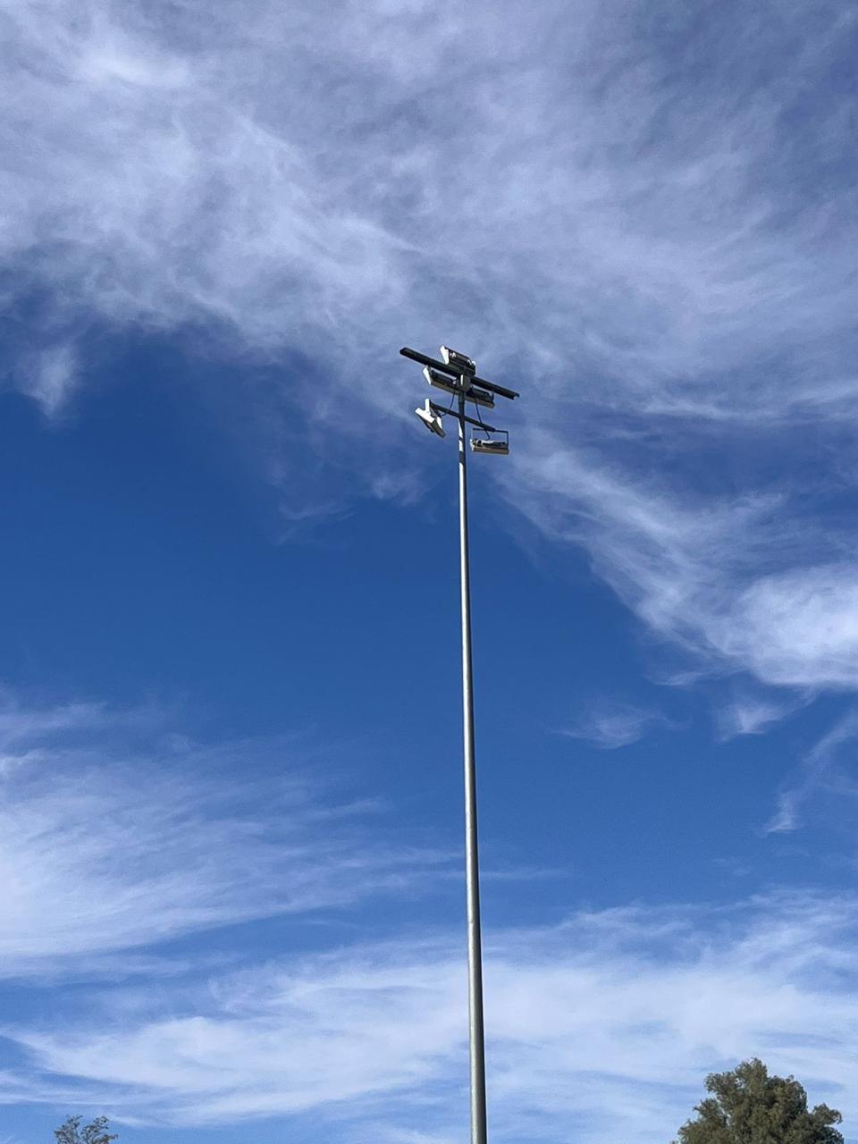 Poste cónico 12 metros galvanizado